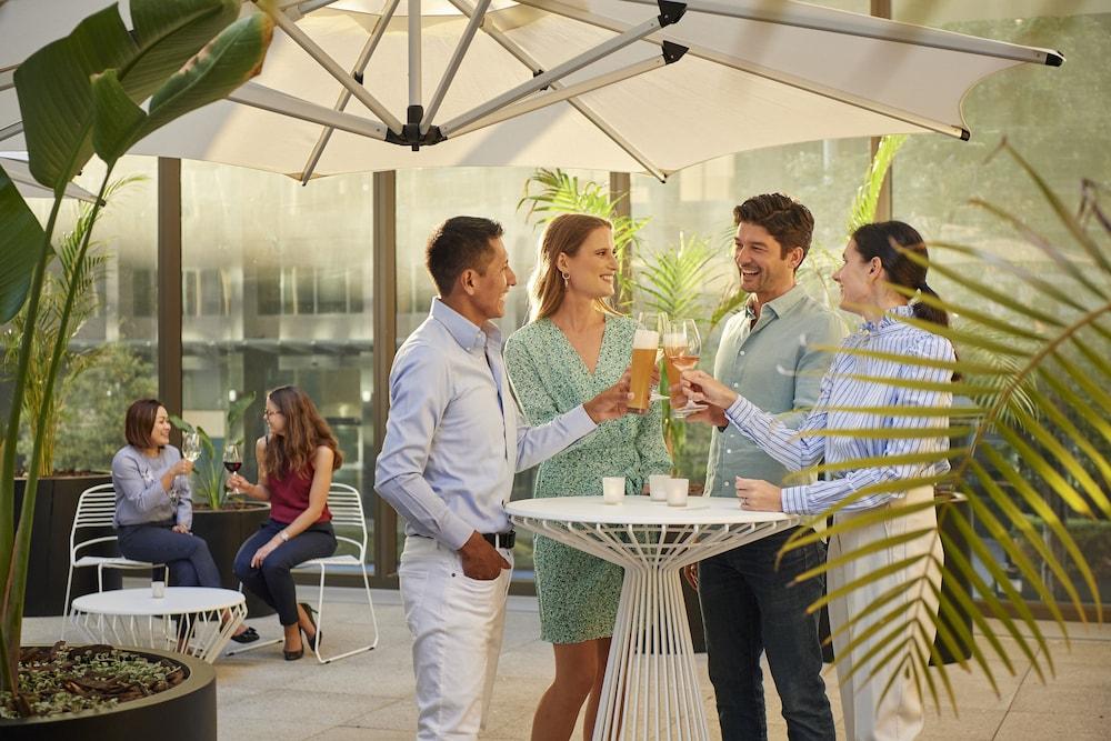 Hotel Parmelia Hilton Perth Exterior foto The Terrace at the Hyatt Regency Chennai